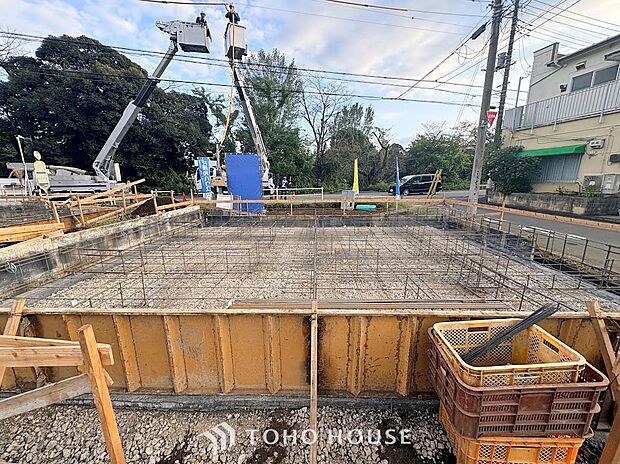 ◆空が大きく広がる整形地◆整った形状でプランニングがしやすく、陽当りや風通しの良さも期待できる良好なロケーション。家族の思いを描く自由度の高いお家づくりを叶える心地よい敷地です。