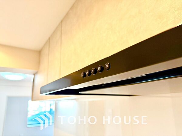 【KITCHEN】◆開放的◆後片付けが楽なシステムキッチン。収納スペースの充実！