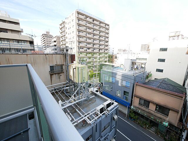 バルコニー