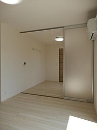 vivere（ヴィヴェーレ） 102 1階2LDKのリビング/ダイニング