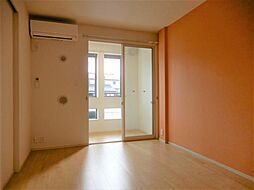 ルーナリア　II 102 1階1LDKのリビング/ダイニング