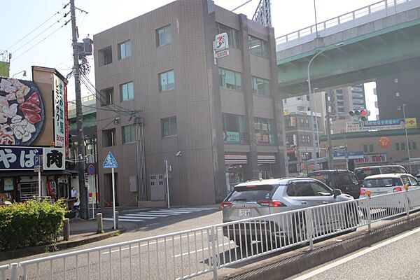 画像18:セブン−イレブン　名古屋庄内通駅前店