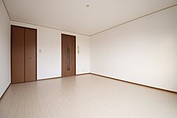 プチ・パレ 202 2階1Kのリビング/ダイニング