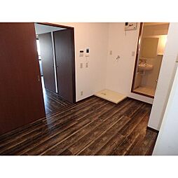 エムズハウス栄 7-D 7階2DKのリビング/ダイニング