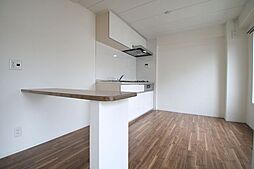 ロイヤルコーポ 401 4階1LDKのリビング/ダイニング