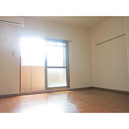 カーサ千年 102 1階ワンルームのリビング/ダイニング