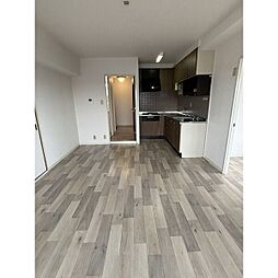 ブラザービル八幡 405 4階3DKのリビング/ダイニング