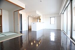 東山公園レジデンス 605 5階3LDKのリビング/ダイニング