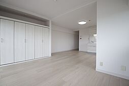 パークレン折戸 401 4階1LDKのリビング/ダイニング