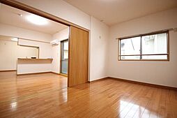 クレールメゾン中野 102 1階2LDKのリビング/ダイニング