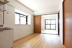 パラシオン豊岡 201 2階3DKのリビング/ダイニング