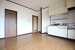 ヴィラ奥田第2ビル 2C 2階3LDKのリビング/ダイニング