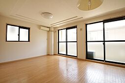 エムトゥルース 201 2階1LDKのリビング/ダイニング