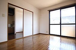 ハイホームサンタムール 202 2階2DKのリビング/ダイニング