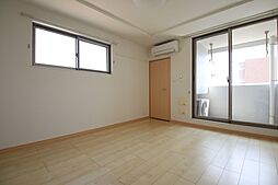 メゾン　ド　アミティエ 401 4階1Kのリビング/ダイニング