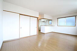 ベルクハウス霞ヶ丘 3B 3階3LDKのリビング/ダイニング