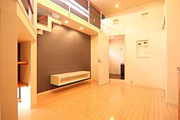 iMezoN(アイメゾン) 201 2階1LDKのリビング/ダイニング