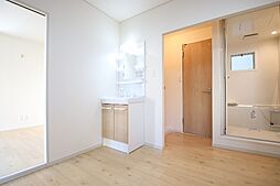 エルひょうたん山　Ｂ 105 1階2Kのリビング/ダイニング