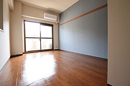 ラ・グラシューズ 401 4階1DKのリビング/ダイニング