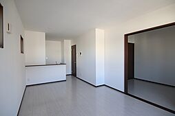 グランフォーレ名古屋 302 3階1LDKのリビング/ダイニング