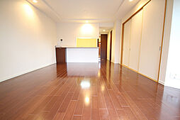 aLATO白壁東 102 1階2SLDKのリビング/ダイニング