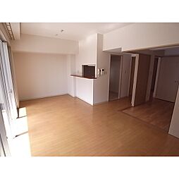 ソーラスフロント富船 212 2階3LDKのリビング/ダイニング