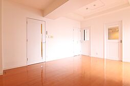 プロシード新瑞橋 405 4階2LDKのリビング/ダイニング