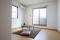 アルドール 201 2階1Kのリビング/ダイニング