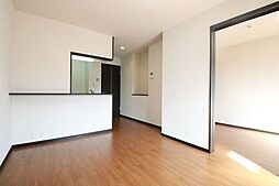 ファイン・パレス 102 1階1LDKのリビング/ダイニング