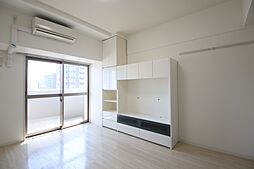 アーデルドルフ 603 6階1Kのリビング/ダイニング