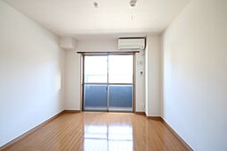 リバーサイド　シェル 301 3階1Kのリビング/ダイニング