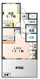 ストロベリー 1階