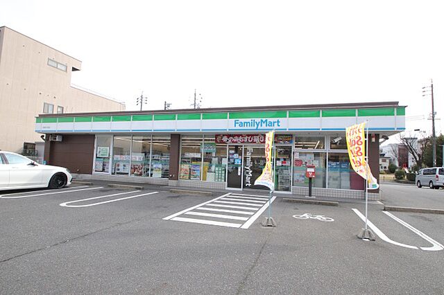 ファミリーマート 名東牧の原店