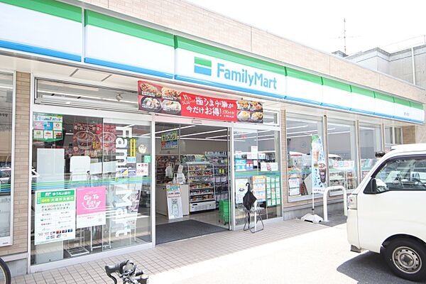 画像21:ファミリーマート　徳川町店