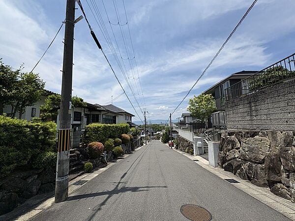 前面道路も6mありますのでとてもゆったりしています！