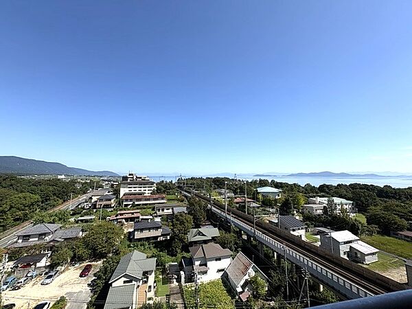 バルコニーからの景色です。ボーっと眺めているだけで心がリラックスしてきます。