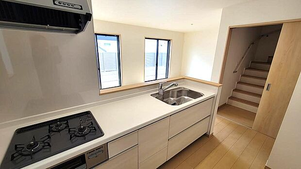 (※成約済みのC号棟の内装となります。ご了承ください)