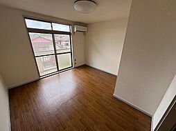 ブルク大澤 202 2階1DKのリビング/ダイニング