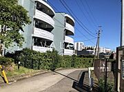 サニークレスト百合ヶ丘 4階 築33年8ヶ月の賃貸物件