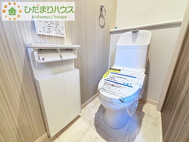 木目調のお洒落なトイレ☆彡