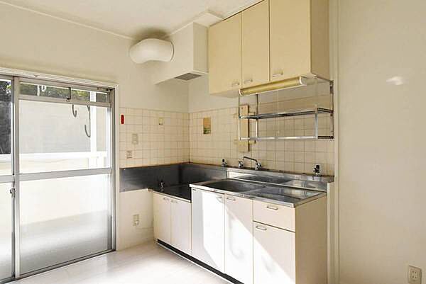 apartment 東京都港区虎ノ門４丁目3-13　ヒューリック神谷町ビル4階