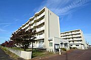 燕駅より徒歩28分 築31年9ヶ月 5階建の賃貸物件