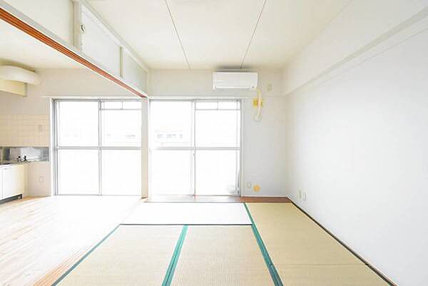apartment 東京都港区虎ノ門４丁目3-13　ヒューリック神谷町ビル4階