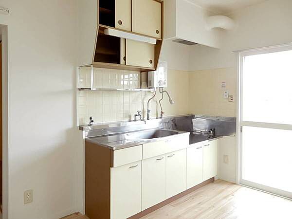 apartment 秋田県雄勝郡羽後町西馬音内堀回字下岩本101-38
西馬音内の賃貸情報を見る
物件地図