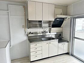 ビレッジハウス鳴滝8号棟
