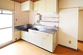 ビレッジハウス本郷なしわ2号棟