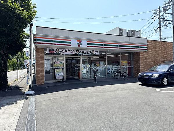 セブンイレブン練馬城北中央公園前店 徒歩6分。 430m