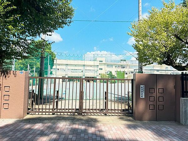 板橋区立桜川中学校 徒歩4分。 250m