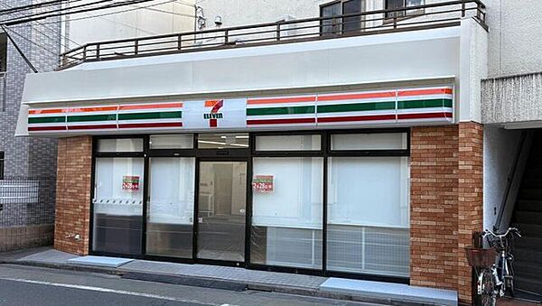 セブンイレブン板橋大和町店 徒歩3分。 220m