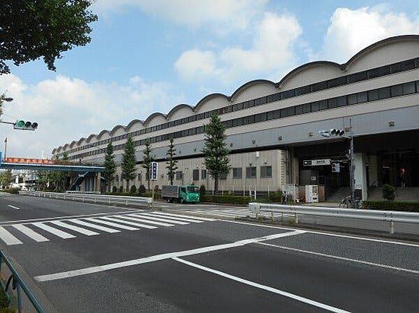 高島平駅(都営地下鉄 三田線) 徒歩25分。 2240m